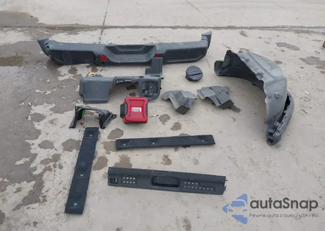 2024 Jeep Wrangler 4-Door Rubicon 4X4 z USA, uszkodzony, nr VIN 1C4PJXFG1RW260961